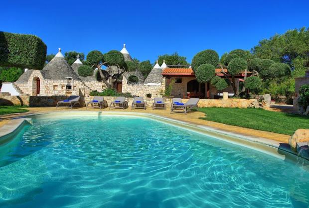 Peeblesshire News: Trullo Santo Stefano - Vacation rental with swimming pool - San Michele Salentino, Puglia, Italy. Credit: Vrbo