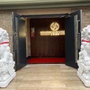 Scammers target competition to name lions set by new Chinese restaurant in Borders